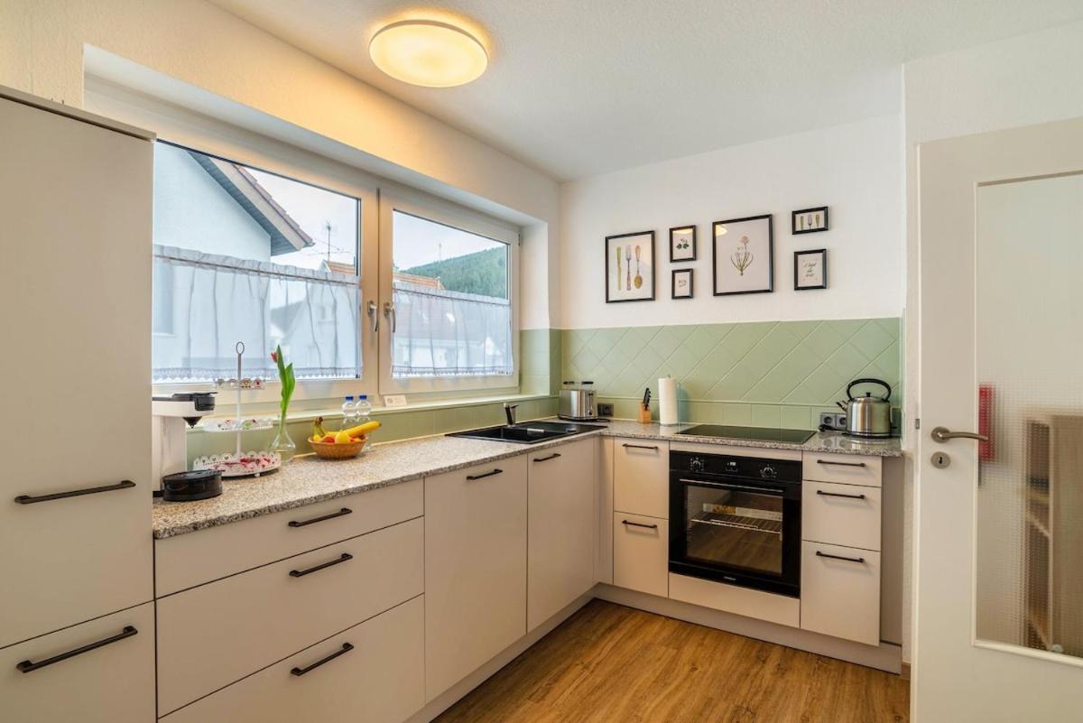Ferienwohnung Am Enzufer Mit Balkon In Bad Wildbad Im Schwarzwald المظهر الخارجي الصورة